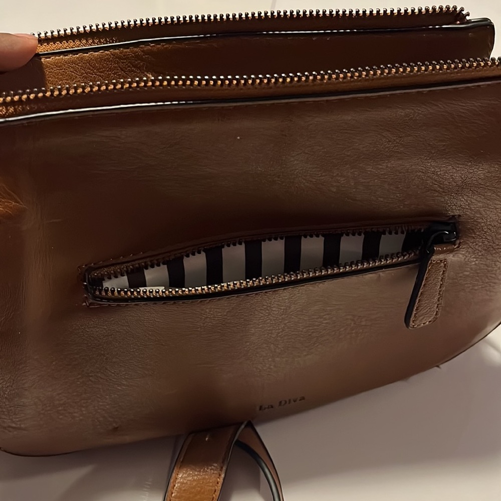 LA DIVA Suede & Leather Crossbody Bag - Picture 8 of 14